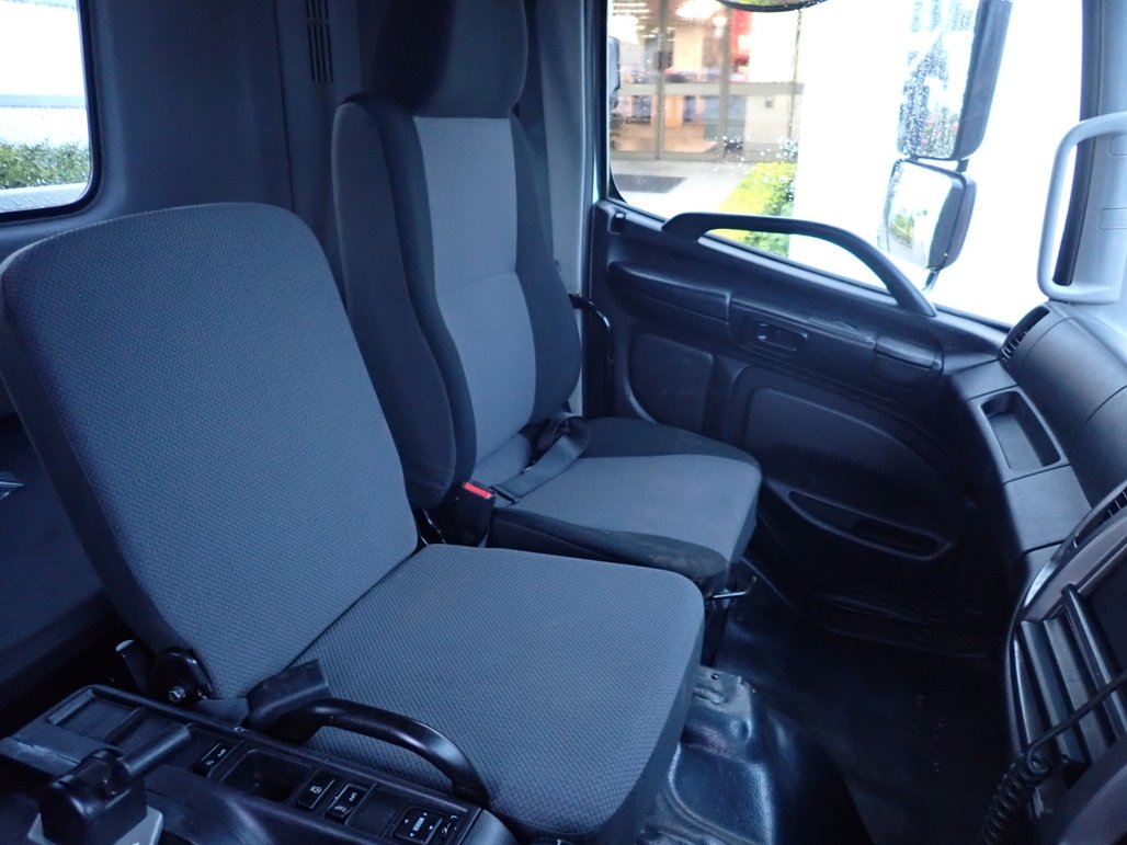 2017 Hino Fg 1628 image 11