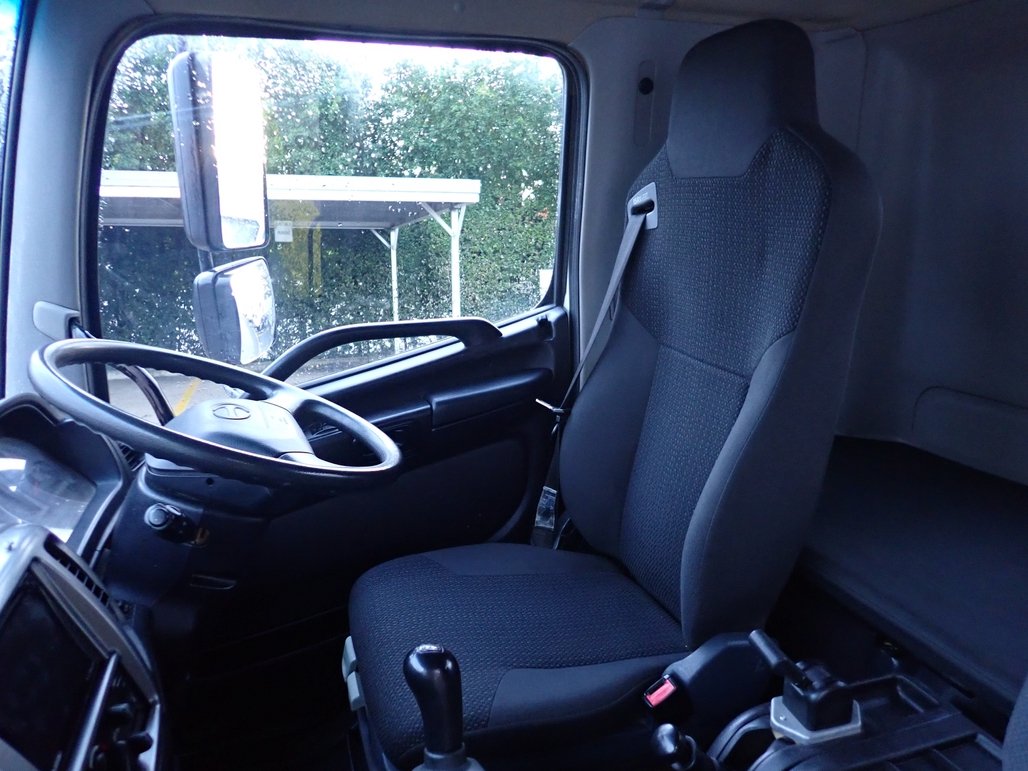 2017 Hino Fg 1628 image 13