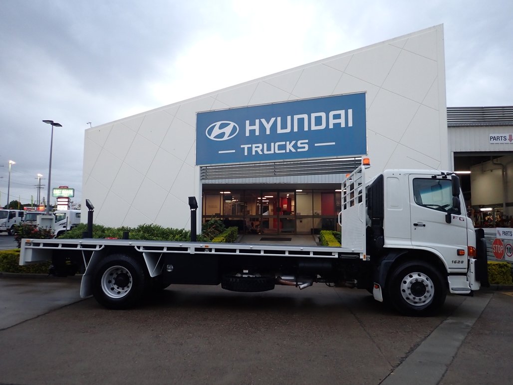2017 Hino Fg 1628 image 6