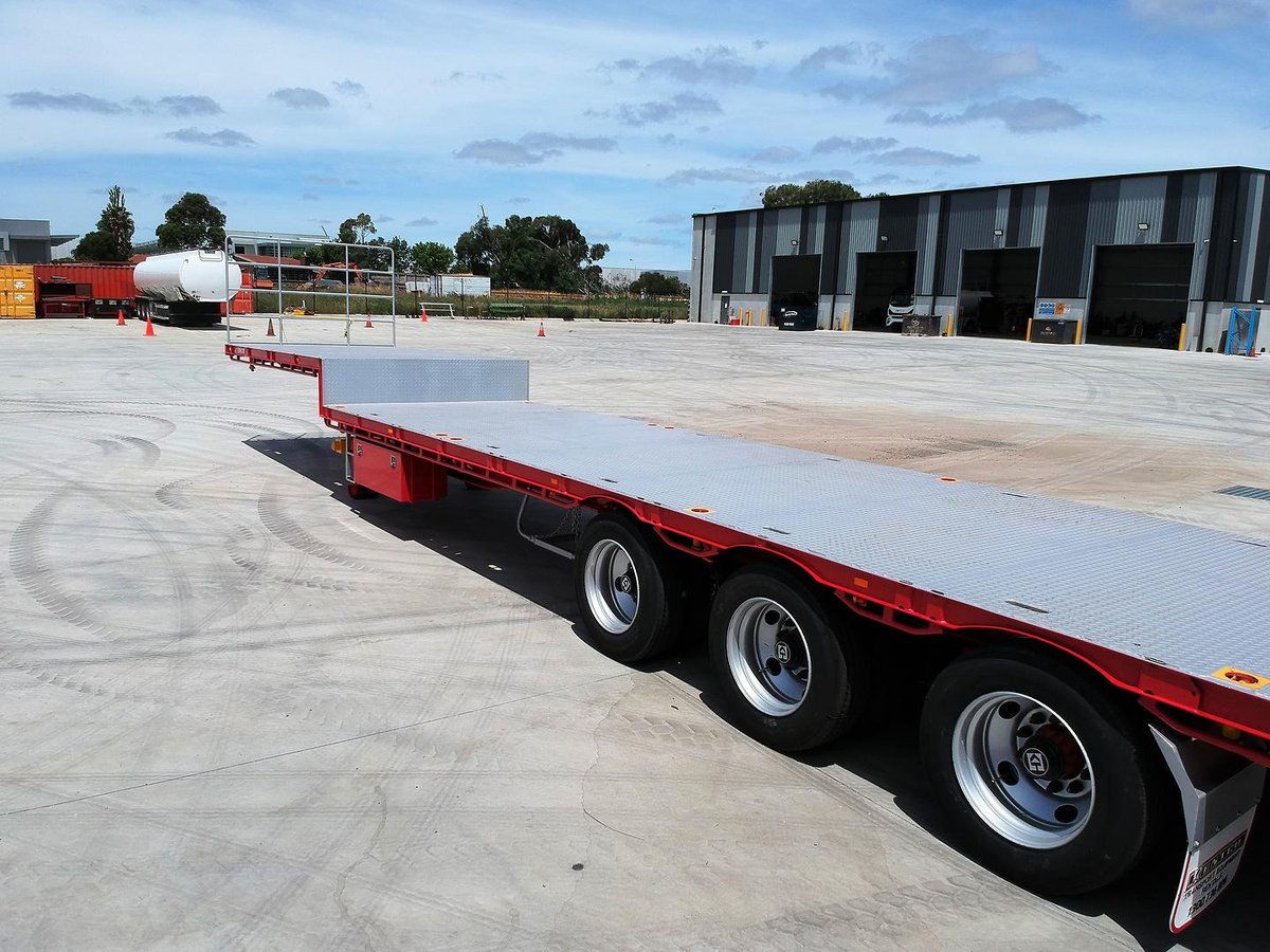 2026 Cimc 45' (22 Pallet) Drop Deck Flat Top image 9