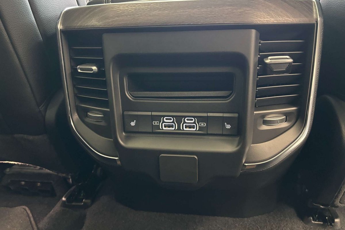 2025 RAM 1500 Laramie Sport Hurricane SO RamBox DT MY25 4X4 Dual Range image 27