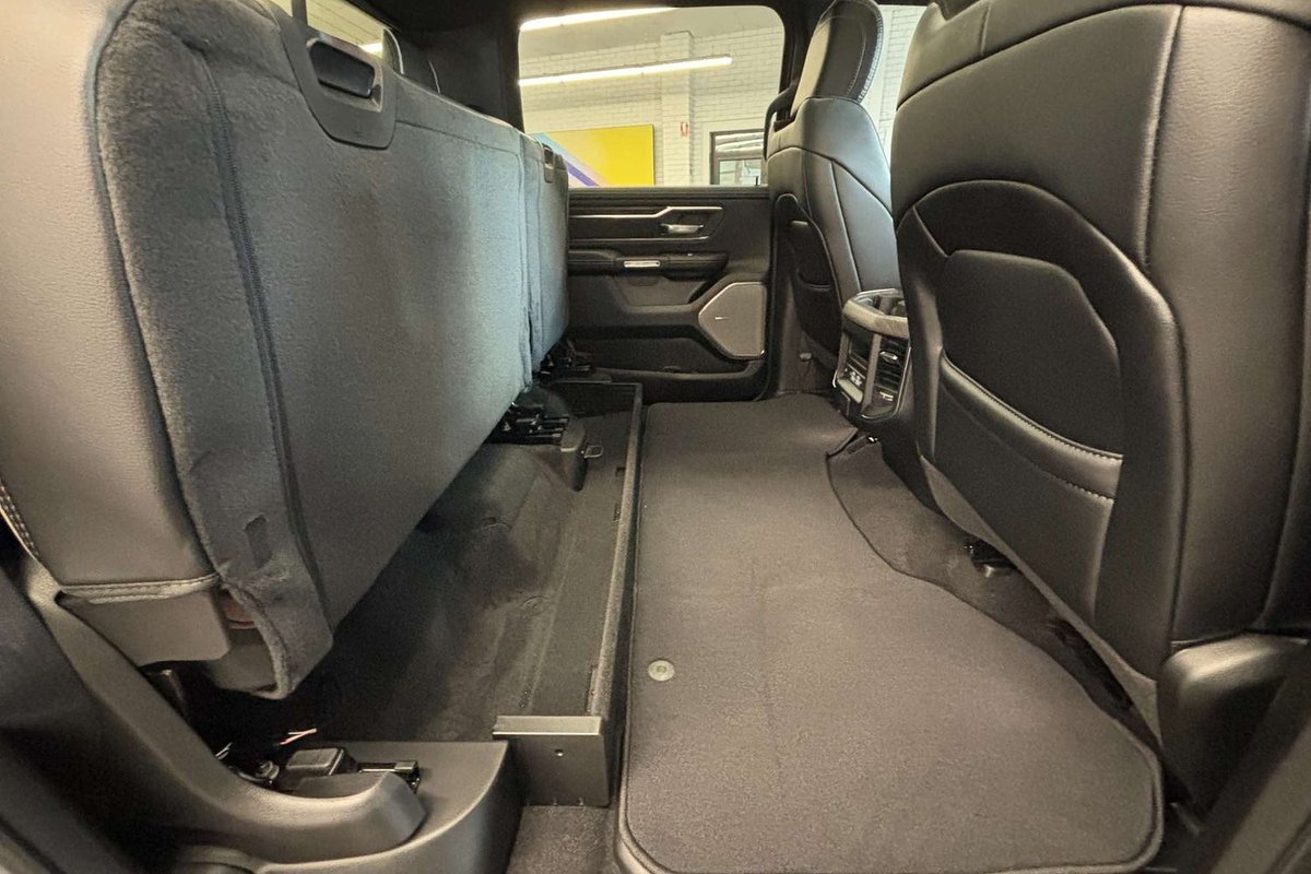 2025 RAM 1500 Laramie Sport Hurricane SO RamBox DT MY25 4X4 Dual Range image 28