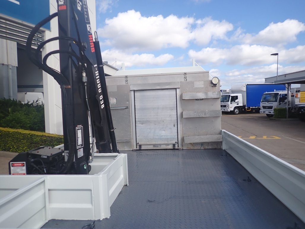 2018 Mitsubishi Canter 918 image 11