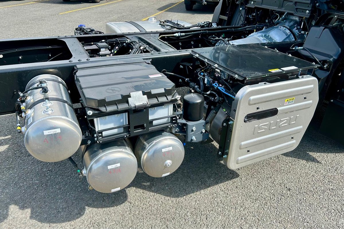 2025 Isuzu F Series FXY 260-355 AT R63 image 11