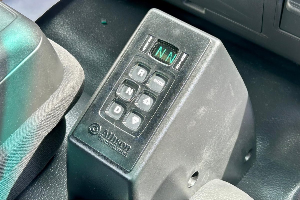 2025 Isuzu F Series FXY 260-355 AT R63 image 19