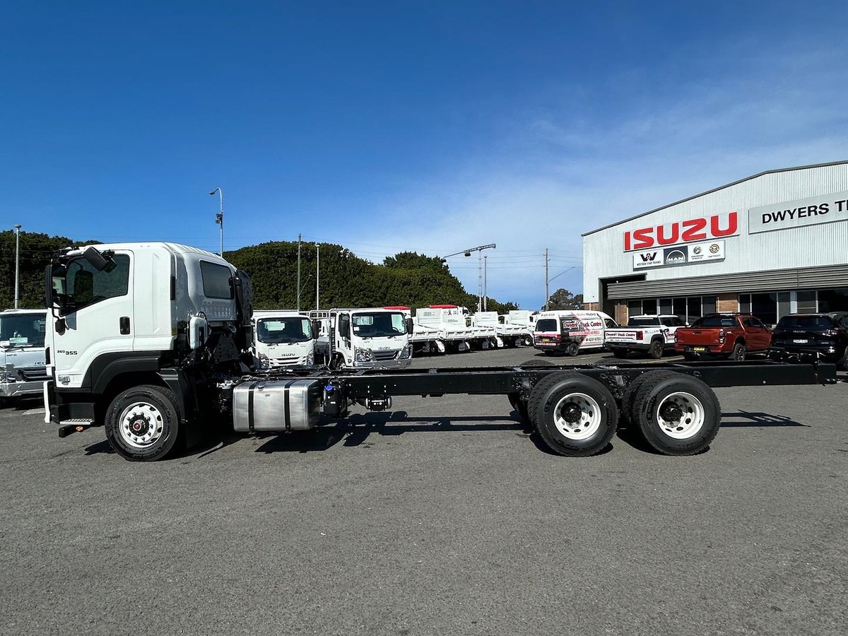 2025 Isuzu F Series FXY 260-355 AT R63 image 6