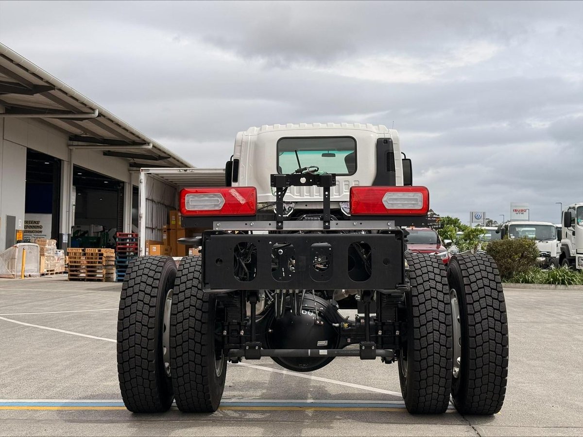 2026 Isuzu F Series image 6