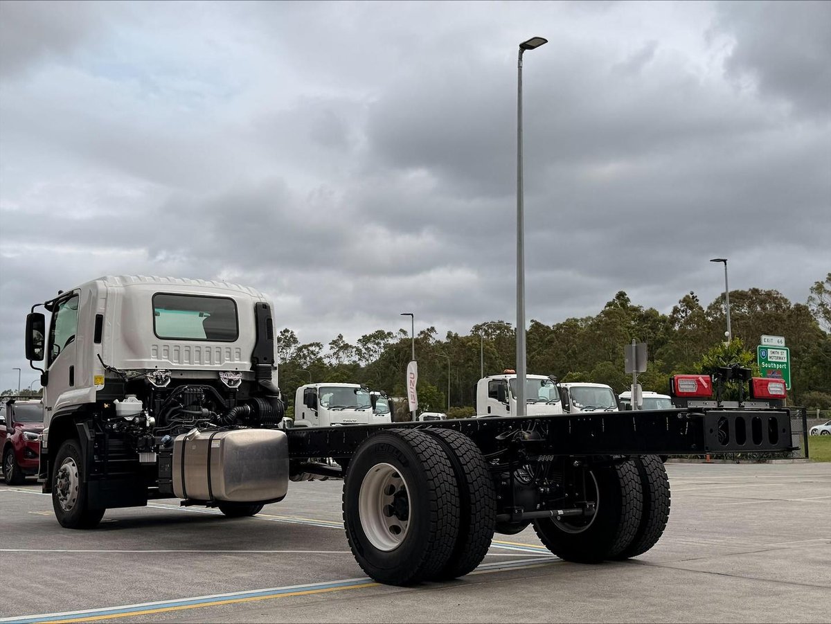 2026 Isuzu F Series image 5