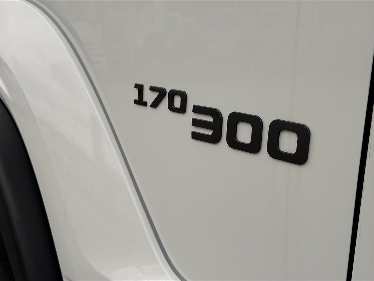 2026 Isuzu F Series image 10