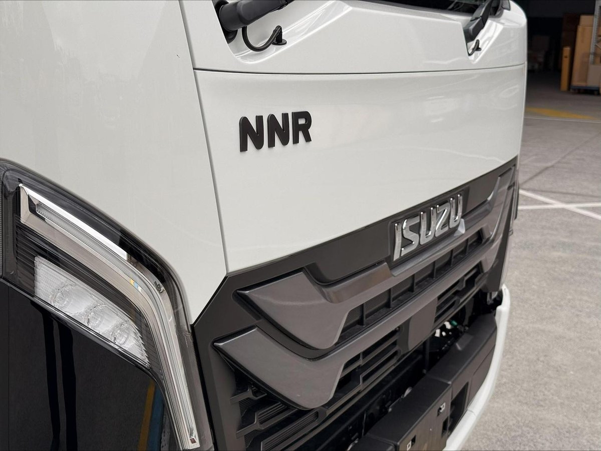 2026 Isuzu N Series image 9