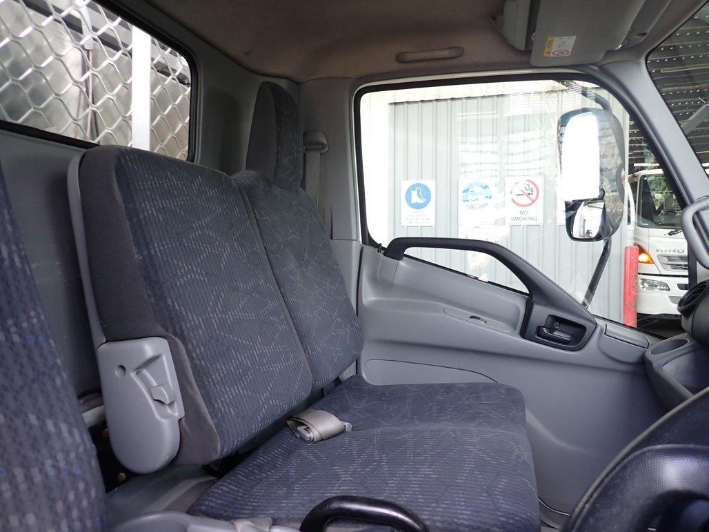 2021 Hino Dutro 721 image 13