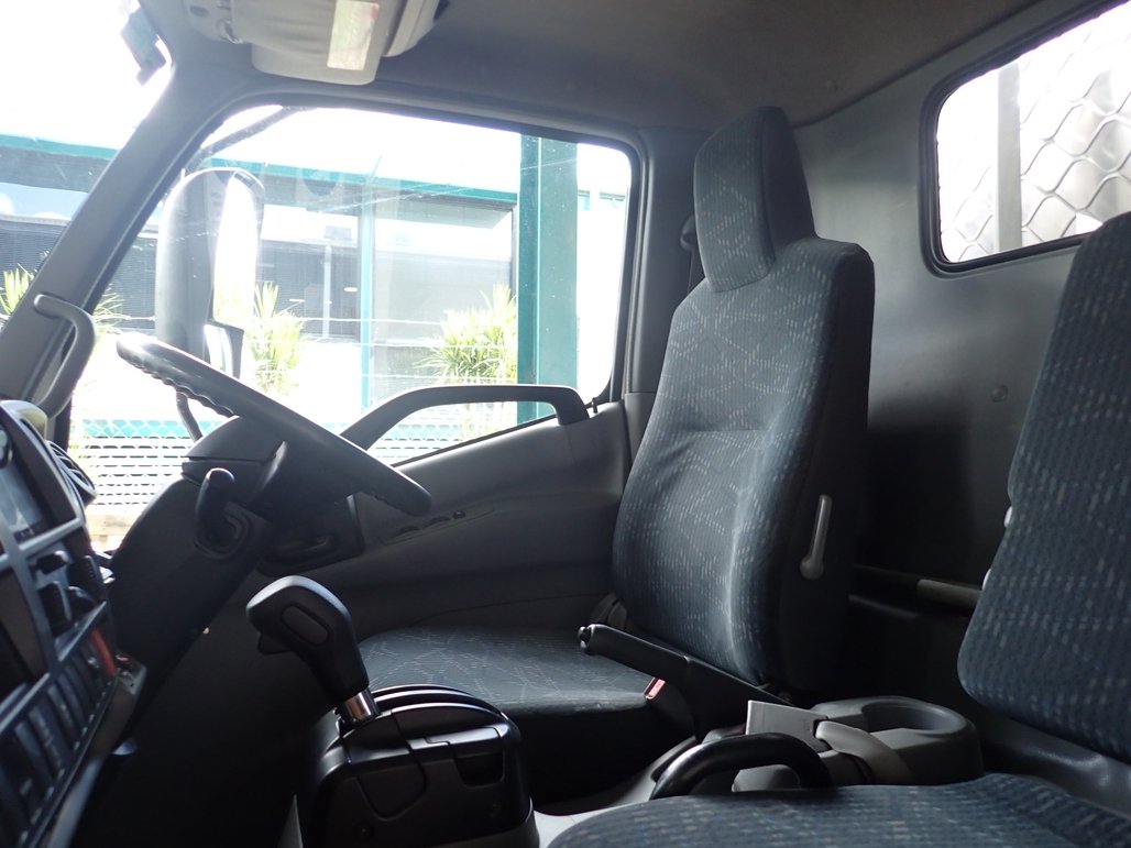 2021 Hino Dutro 721 image 16