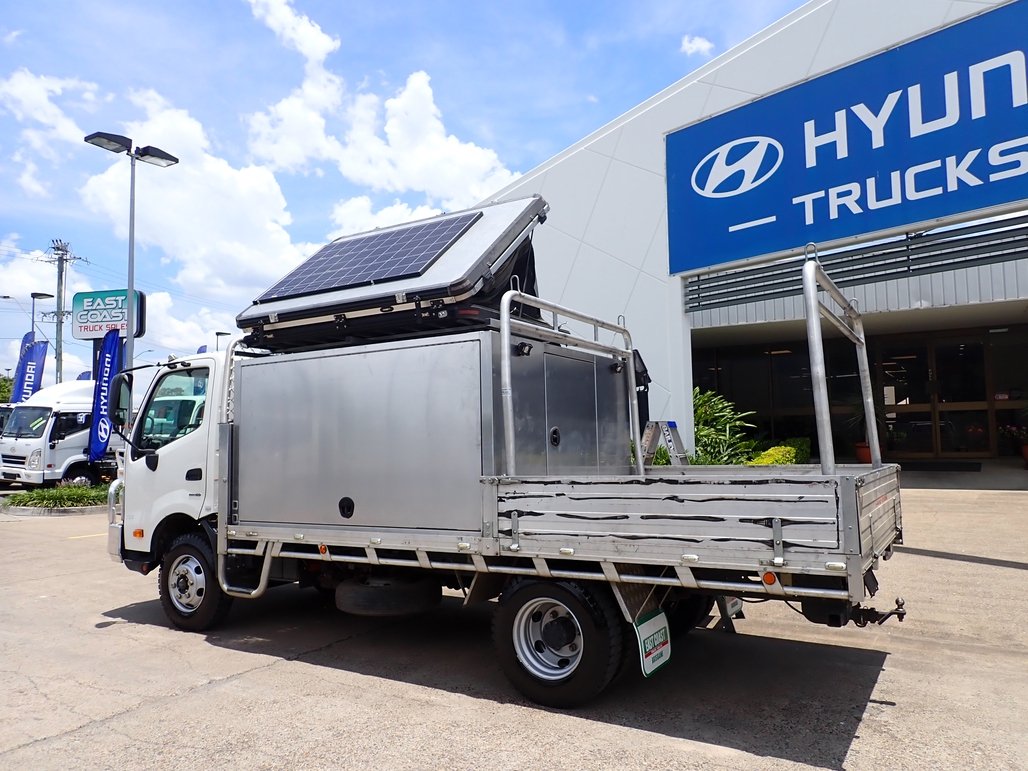 2021 Hino Dutro 721 image 22