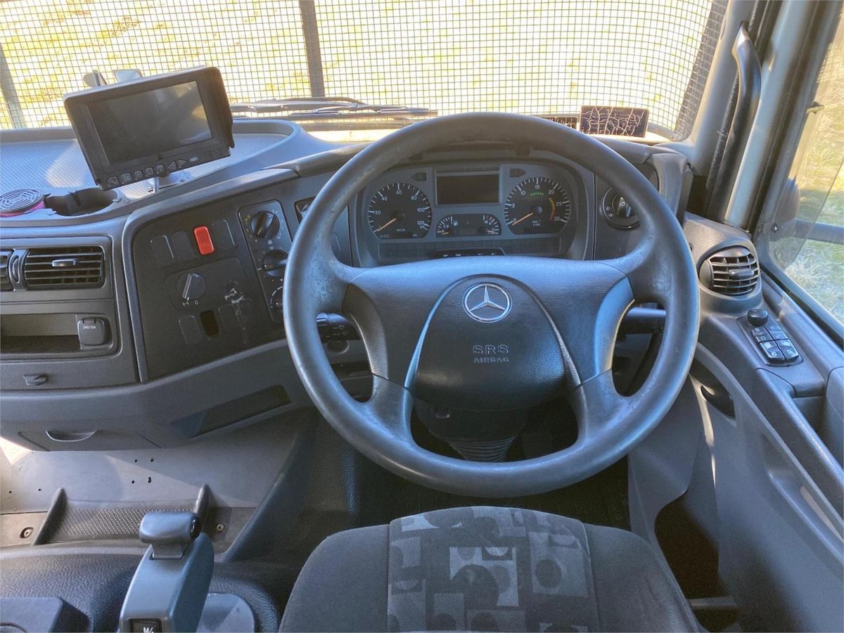 2008 Mercedes-benz Atego 2324 image 16