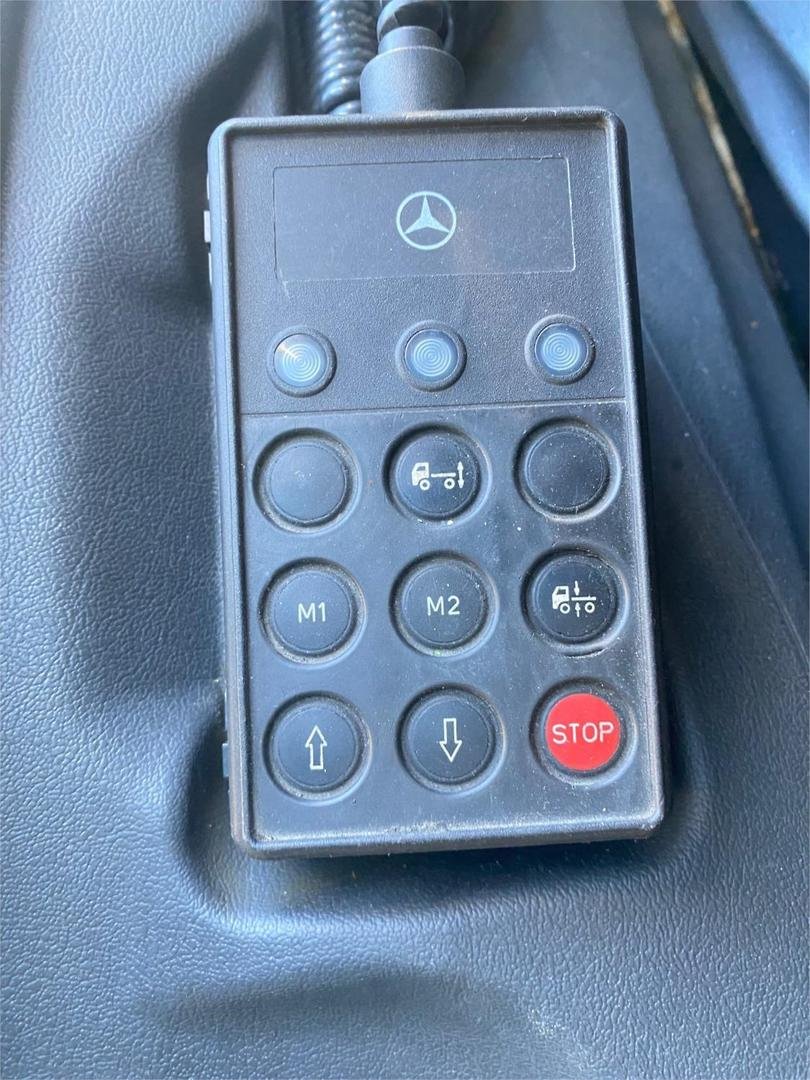 2008 Mercedes-benz Atego 2324 image 18
