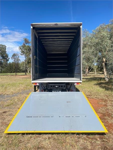2015 UD Pk17 280 Condor image 7