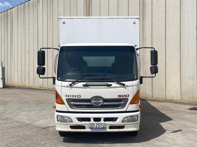 2015 Hino 500 FD 500 image 16