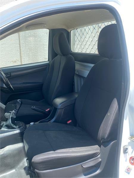 2014 Isuzu D-max image 11