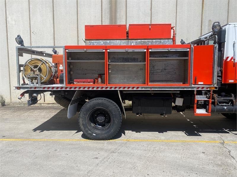 1996 Isuzu Fts FTS image 9