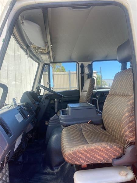 1996 Isuzu Fts FTS image 12