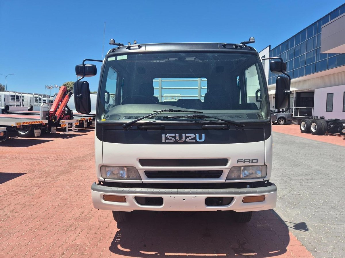 2006 Isuzu Frd500 6 Ton Tray And Lift image 17