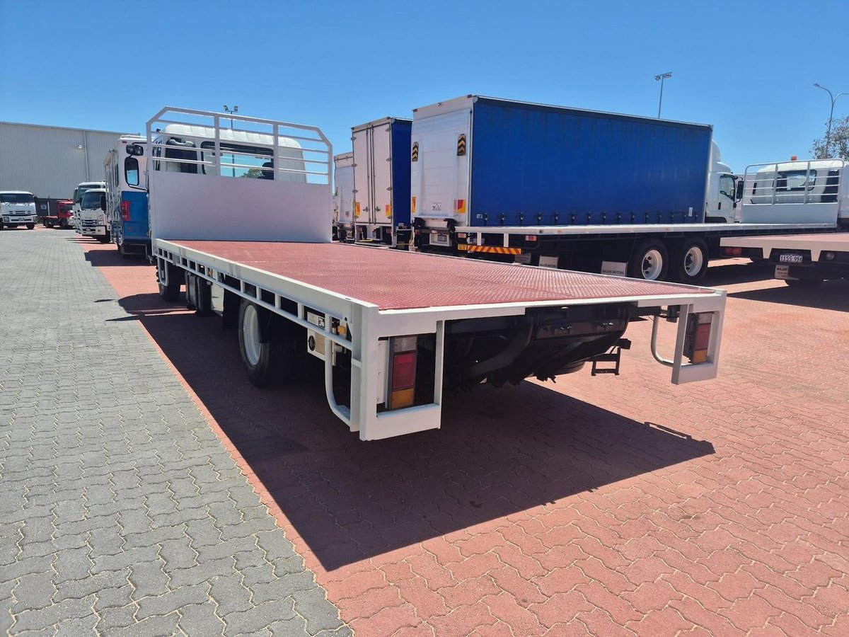 2006 Isuzu Frd500 6 Ton Tray And Lift image 10