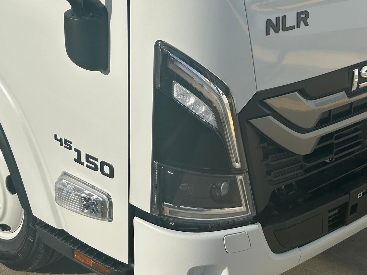 2025 Isuzu N Series Nlr 45-150 Dt D34 Traypack image 17