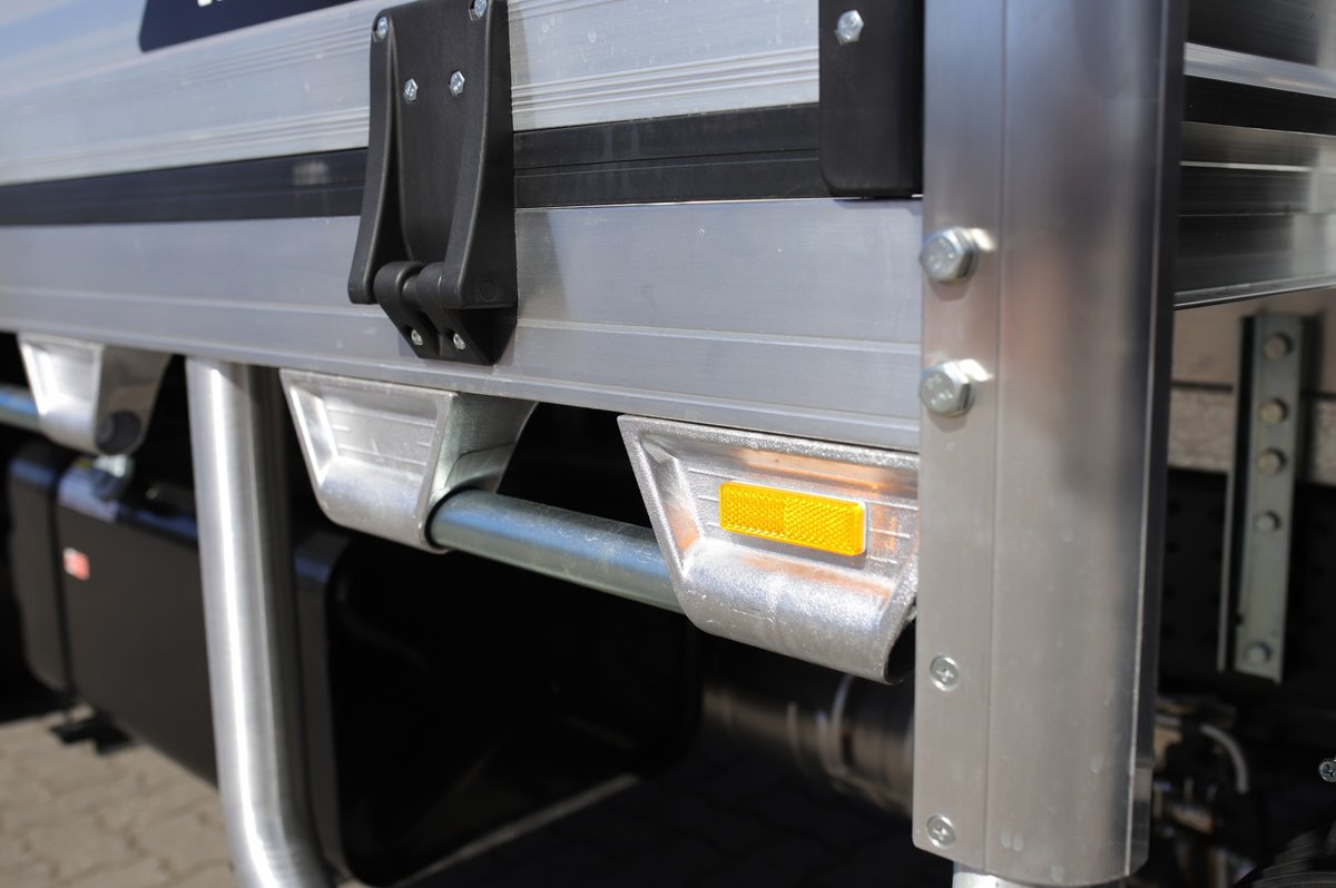 2026 Isuzu Trucks Nnr 45 150 Dt D34 Tray image 11
