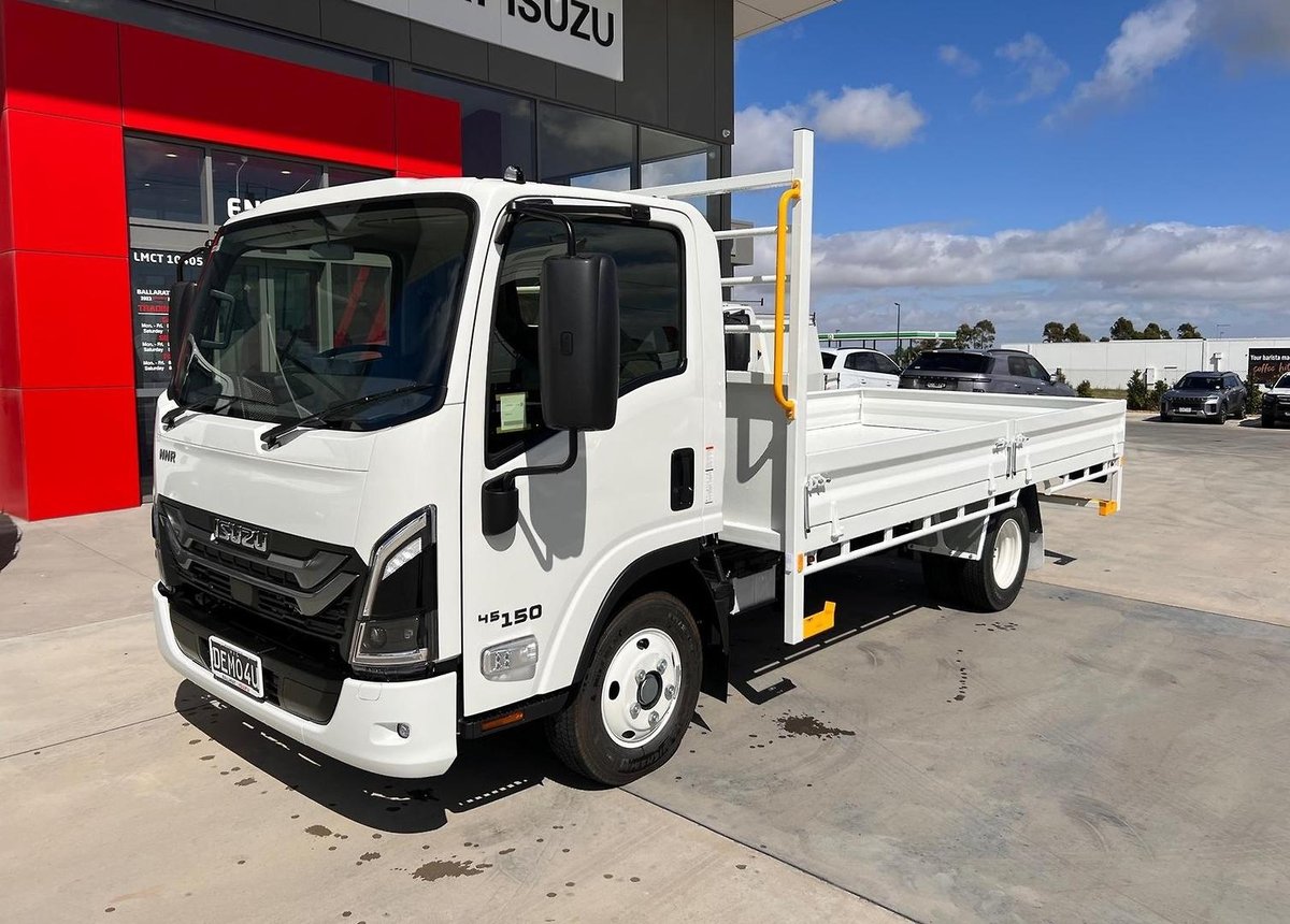 2025 Isuzu N Series NNR 45-150 DT D34 image 7