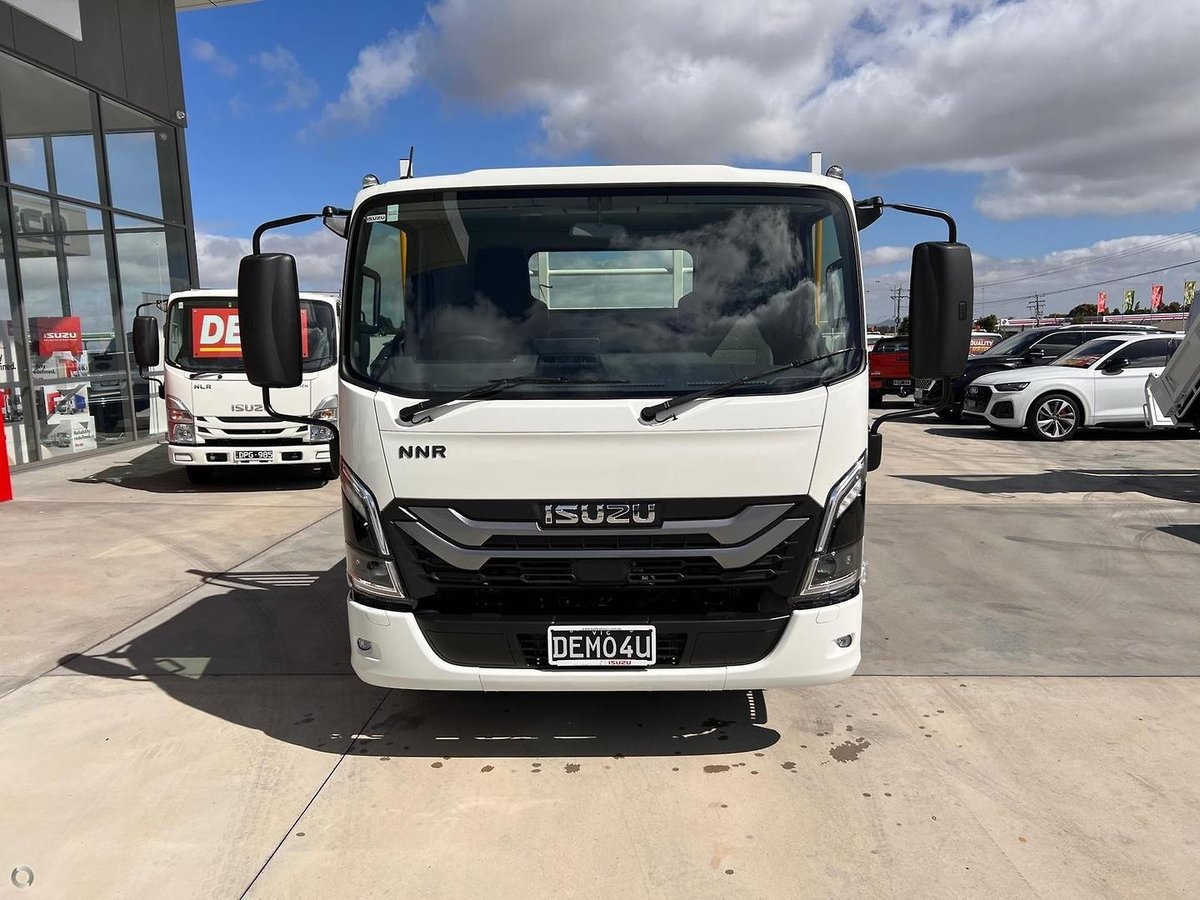2025 Isuzu N Series NNR 45-150 DT D34 image 8