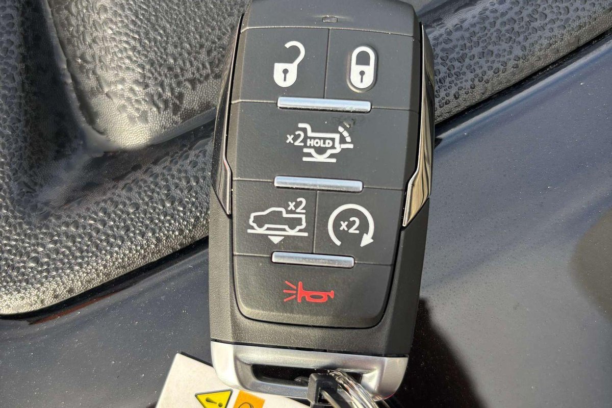 2025 RAM 1500 Limited Hurricane HO RamBox DT MY26 4X4 Dual Range image 33