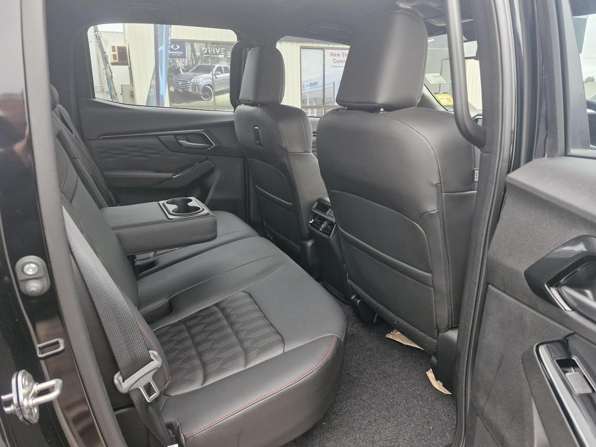 2026 Isuzu D-MAX X-TERRAIN MY25.5 4X4 Dual Range image 14