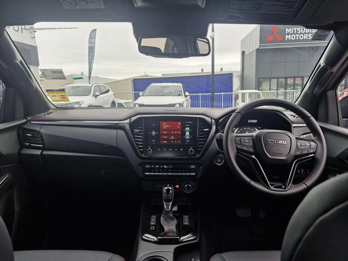 2026 Isuzu D-MAX X-TERRAIN MY25.5 4X4 Dual Range image 12