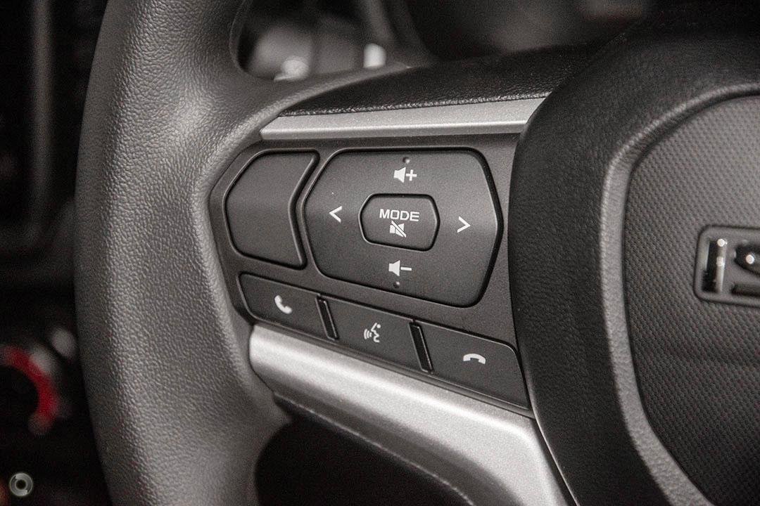 2026 Isuzu D-MAX SX MY25.5 4X4 Dual Range image 15