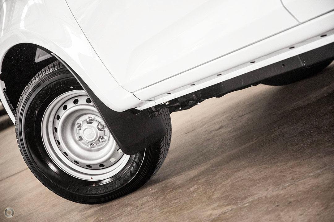 2026 Isuzu D-MAX SX MY25.5 4X4 Dual Range image 13