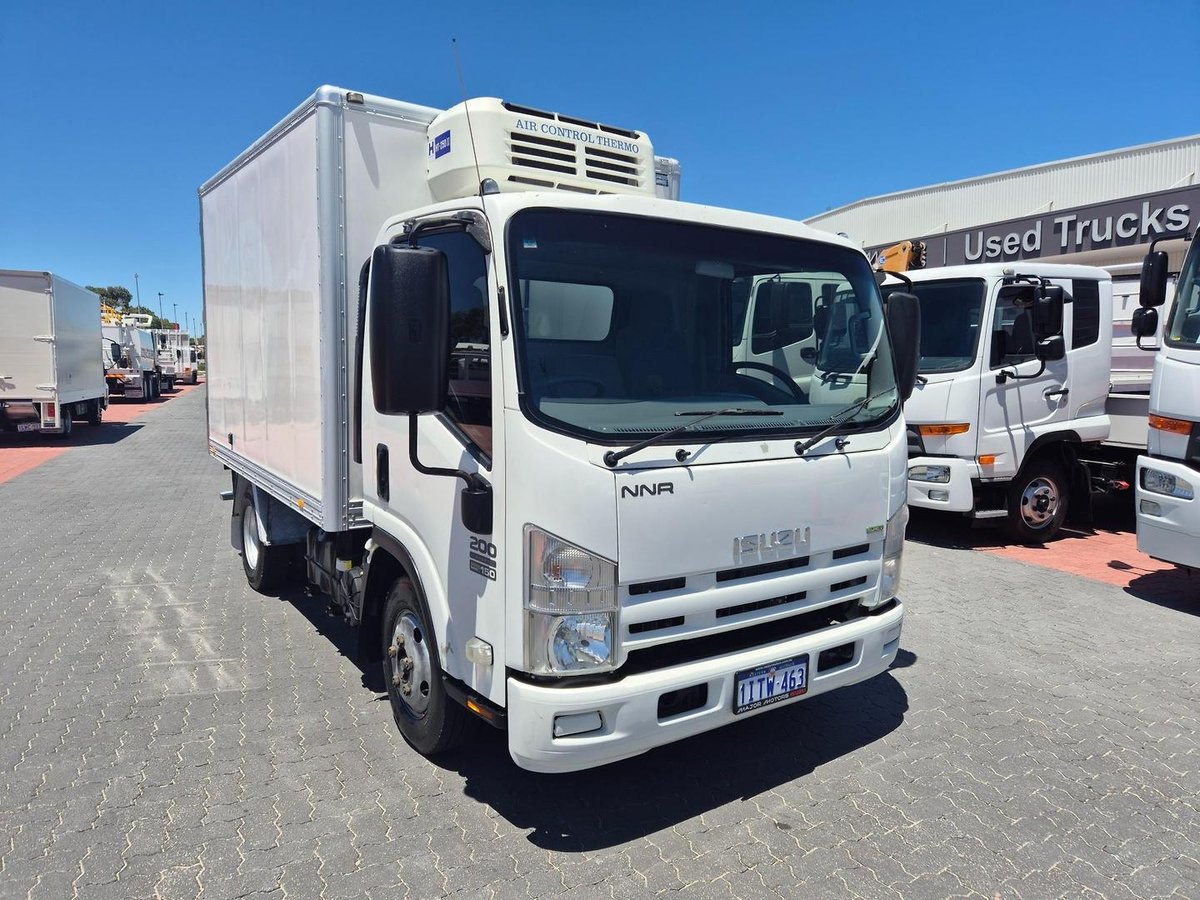 2011 Isuzu Nnr200 Car License 2 Pallet Fridge