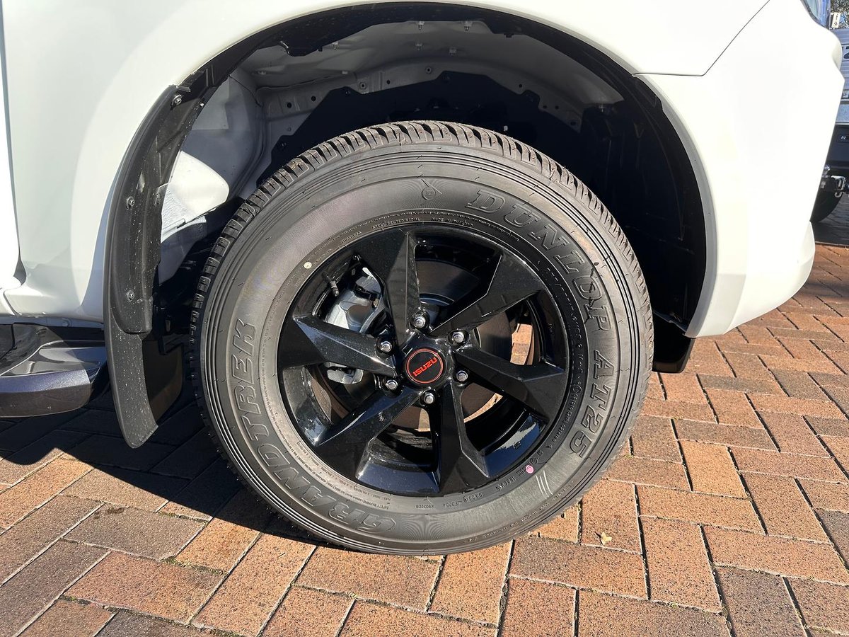 2025 Isuzu D-MAX X-RIDER MY25.5 4X4 Dual Range image 17