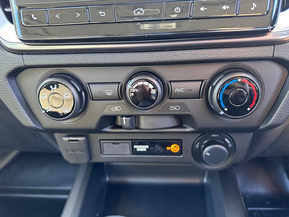 2025 Isuzu D-MAX X-RIDER MY25.5 4X4 Dual Range image 13