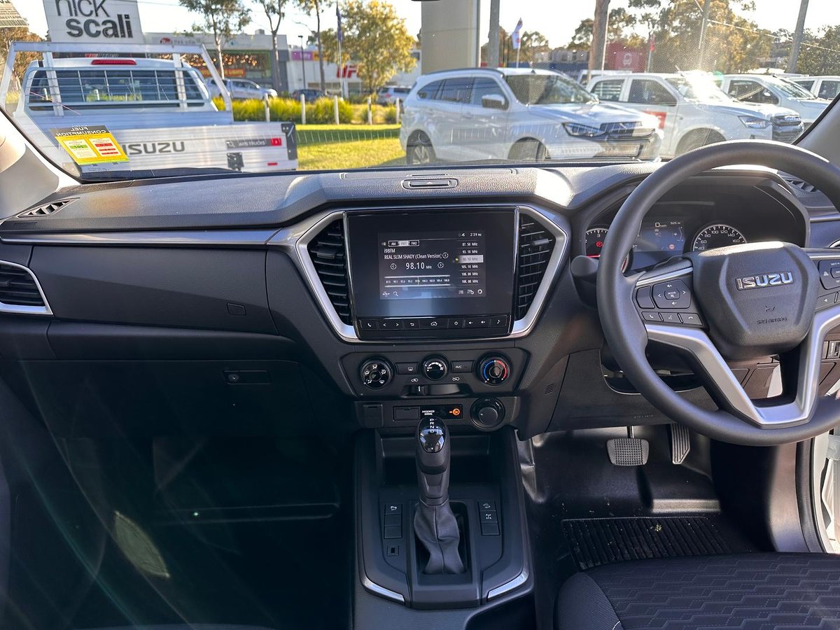 2025 Isuzu D-MAX X-RIDER MY25.5 4X4 Dual Range image 9