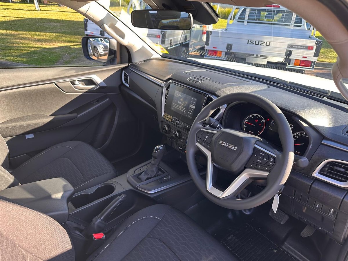 2025 Isuzu D-MAX X-RIDER MY25.5 4X4 Dual Range image 7