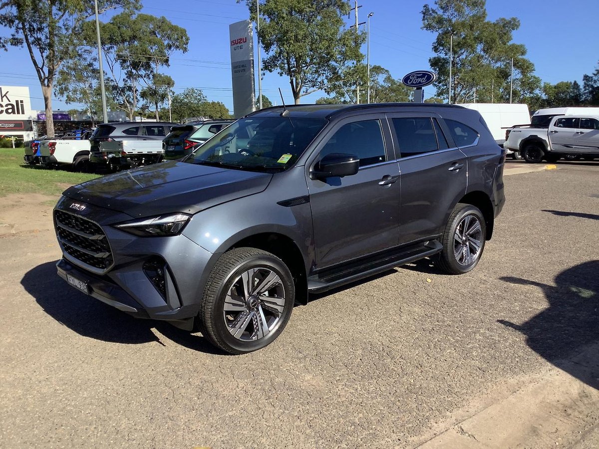 2025 Isuzu MU-X LS-T MY25.5 4X4 Dual Range image 13