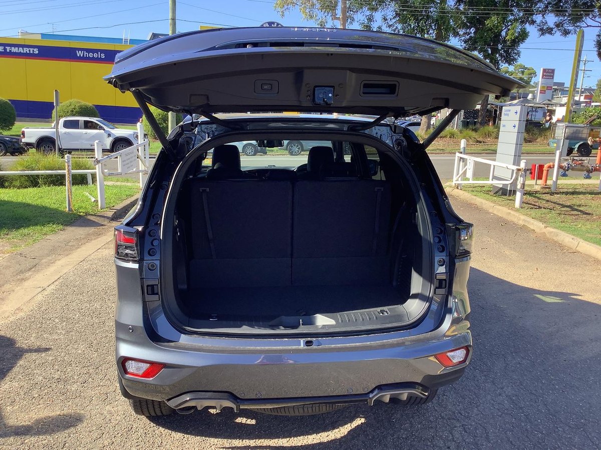 2025 Isuzu MU-X LS-T MY25.5 4X4 Dual Range image 11