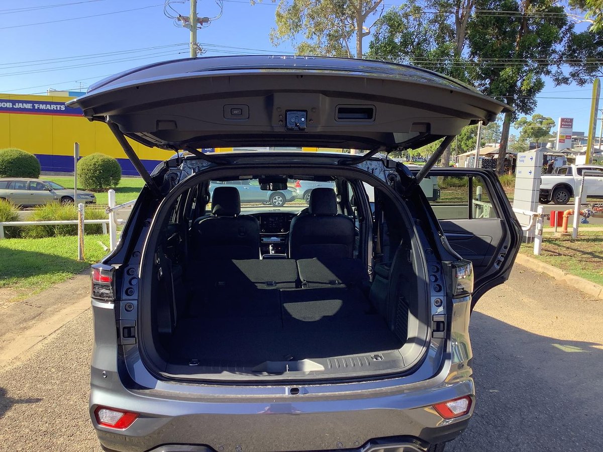 2025 Isuzu MU-X LS-T MY25.5 4X4 Dual Range image 9