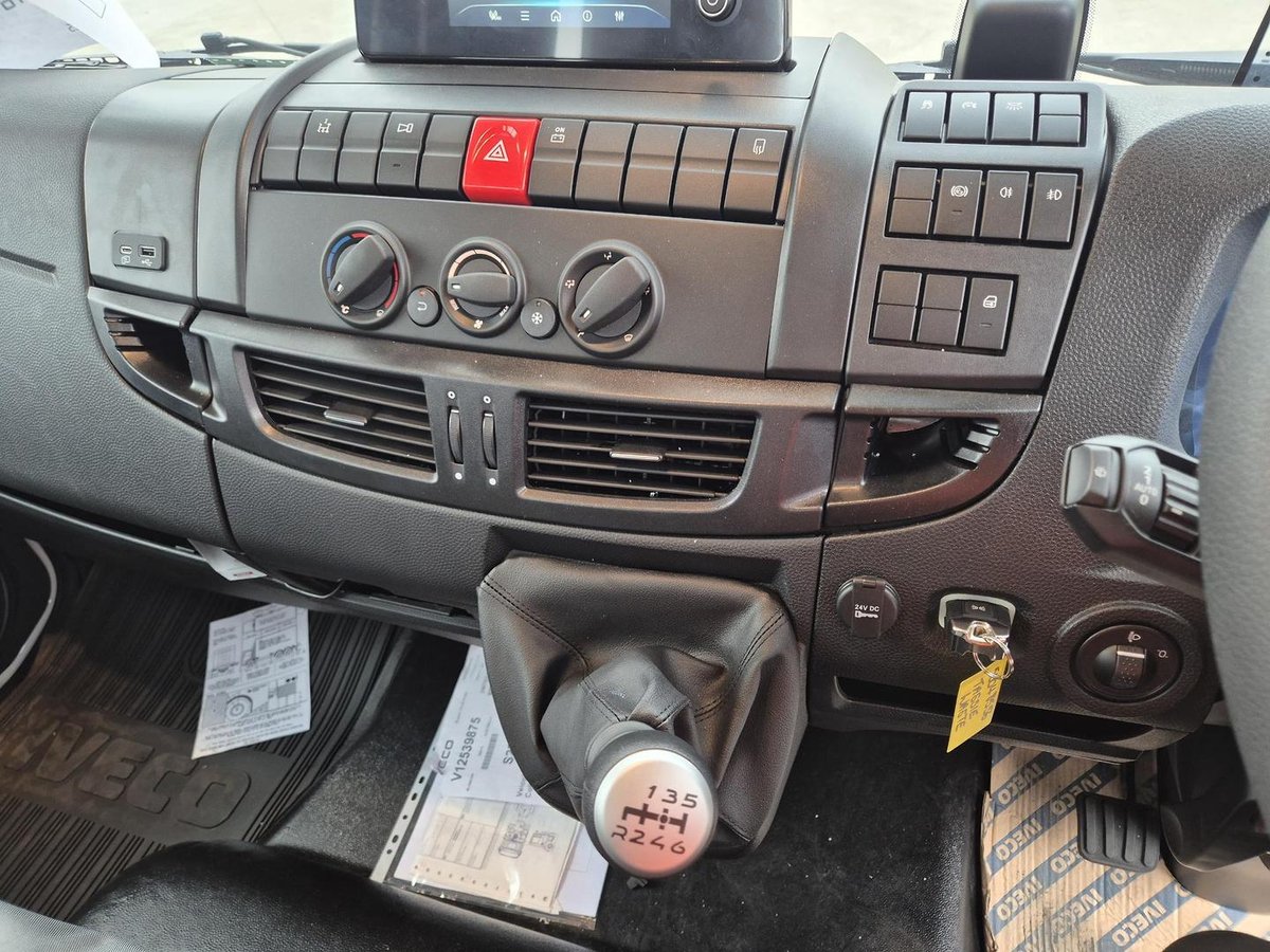2026 Iveco Eurocargo ML150E32W image 16