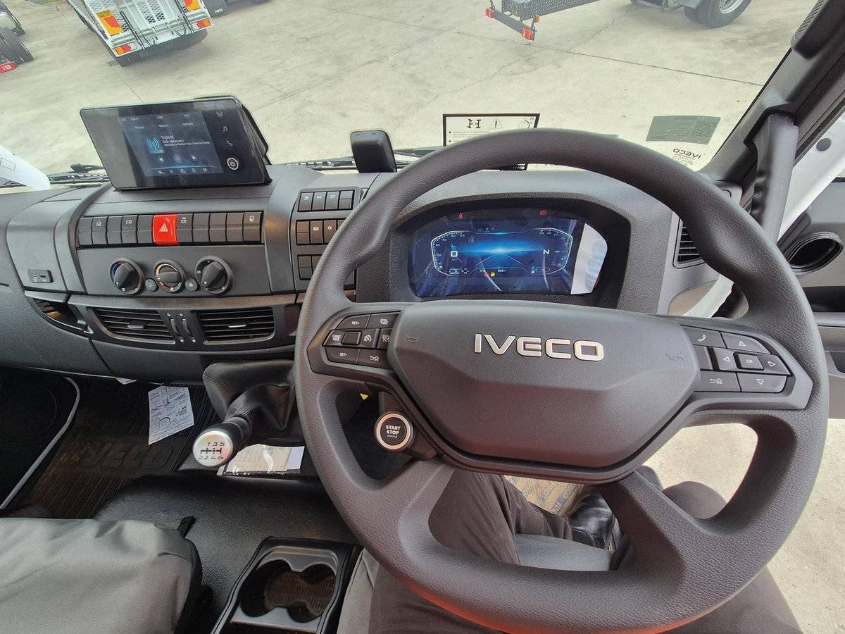 2026 Iveco Eurocargo ML150E32W image 3