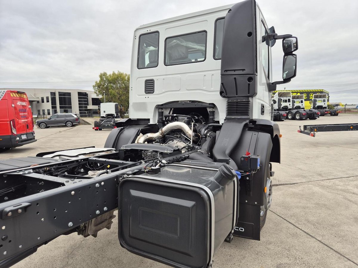 2026 Iveco Eurocargo ML150E32W image 11