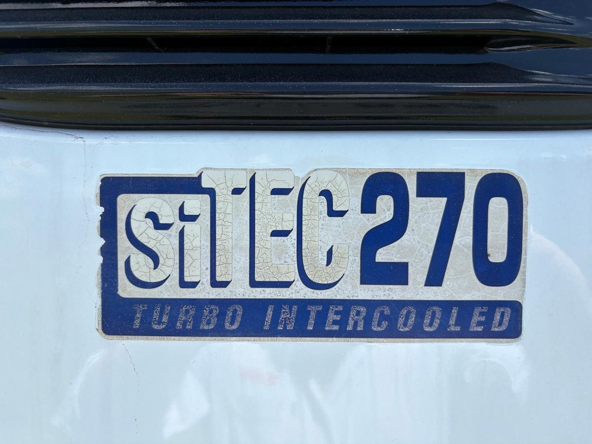 2002 Isuzu Gvr image 7