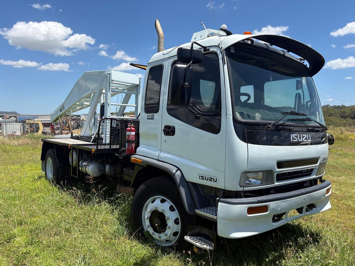 2002 Isuzu Gvr