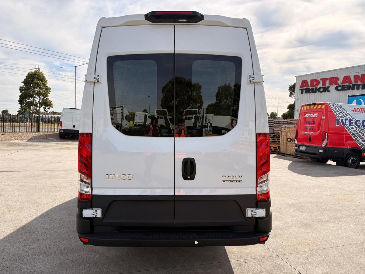 2025 Iveco Daily 35S14V image 6