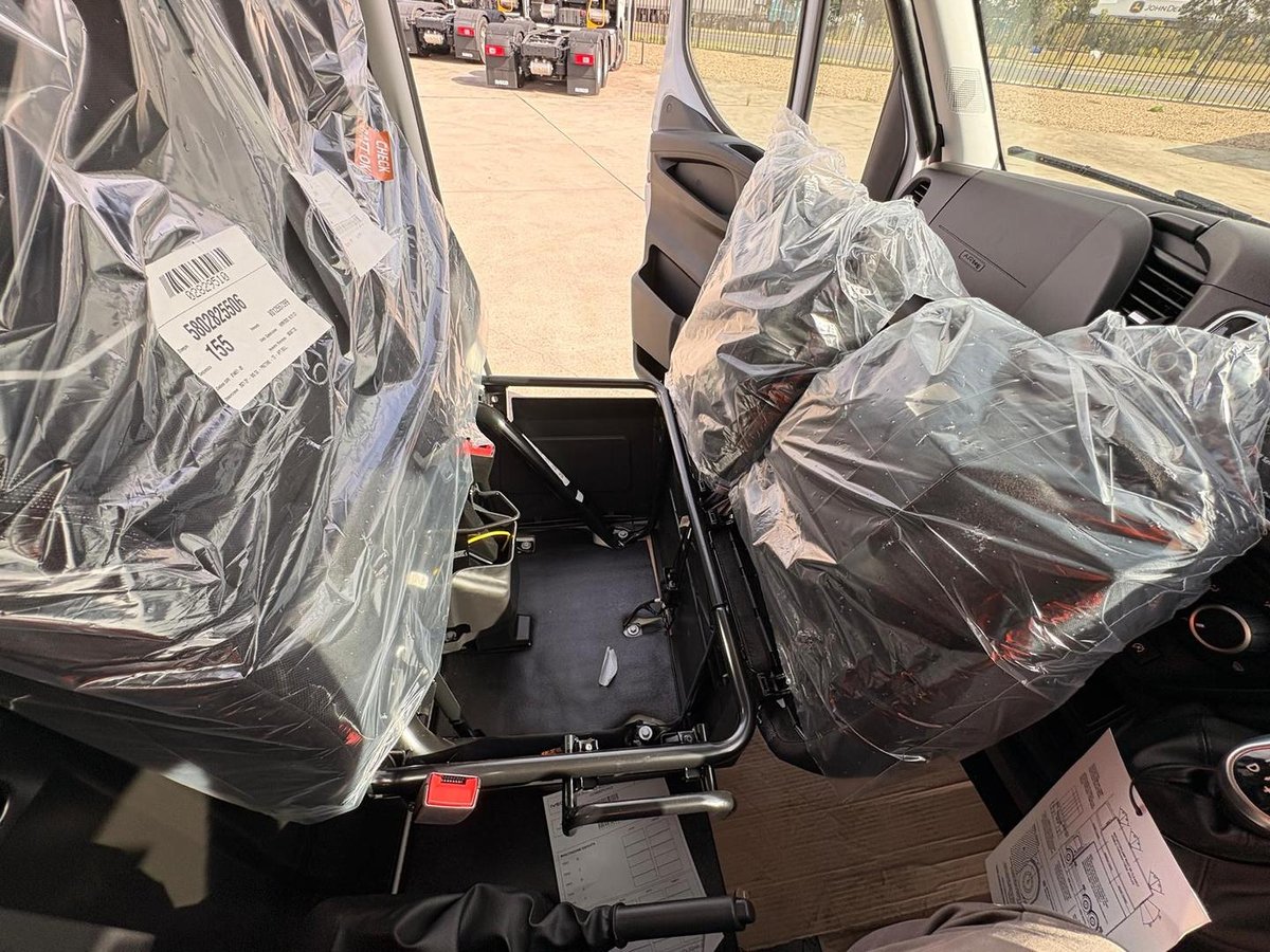 2025 Iveco Daily 35S14V image 16
